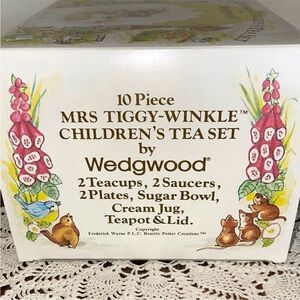 Wedgwood Mrs.Tiggy-Winkle Child's  10-Piece Tea Set Vintage RARE Beatrix Potter